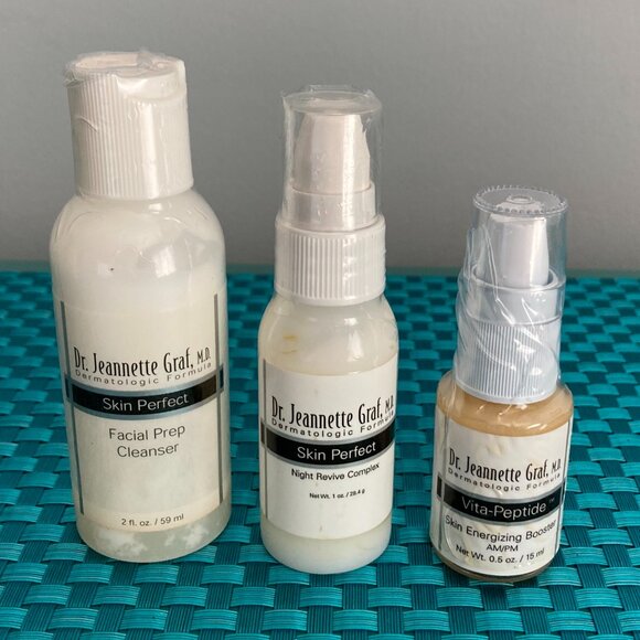 Dr. Jeannette Graf Dermatologic NOS Skin Care Items 12 Pc. Bundle - Picture 8 of 9